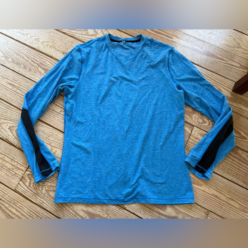 Lululemon Men's Heathered Beaming Blue Speed Long Sleeve size L no size dot